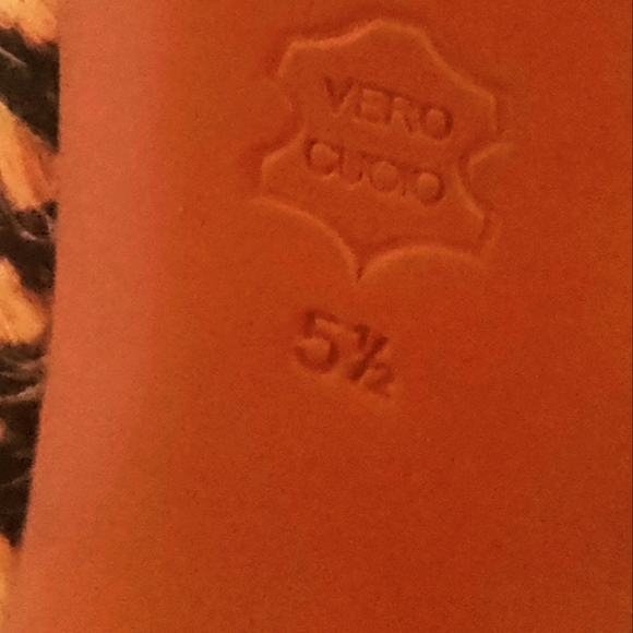 Charles David animal print ankle booties size 51/2 - Picture 3 of 7